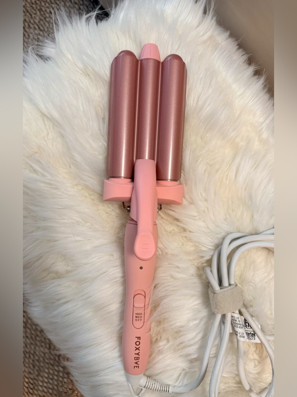Foxybae Baby Blush Wavy Baby Triple Waver - New without box